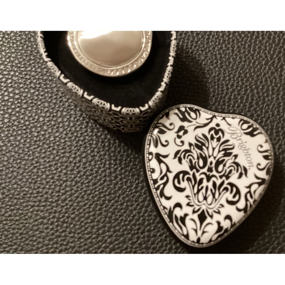 Brighton ring size 5 never worn